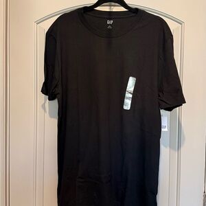 NWT GAP Men's Black T-Shirt